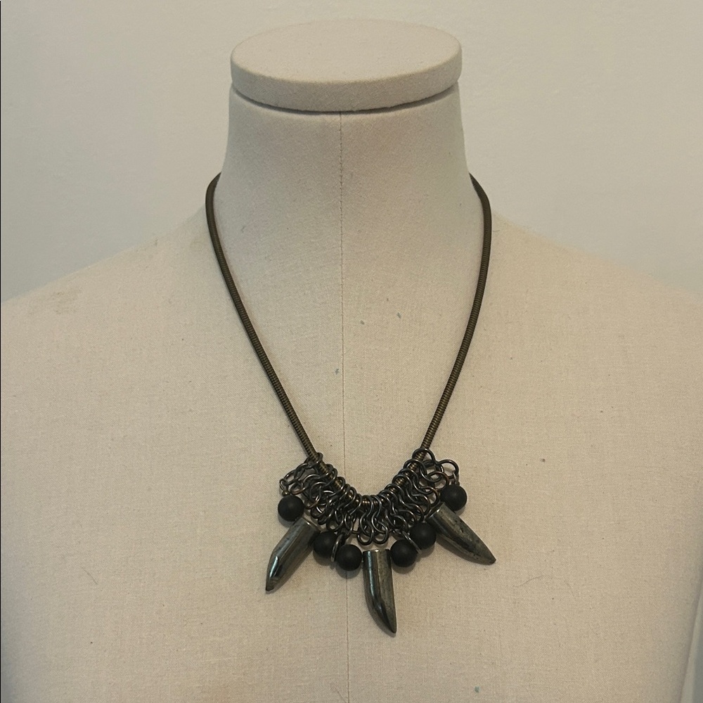 Unique Biko Black and Mixed Material Necklace